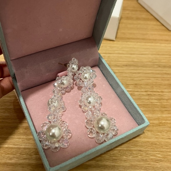 Valet Studio Earring - Picture 1 of 4